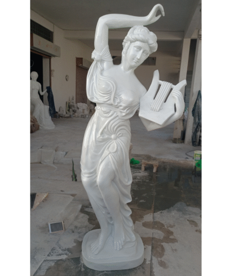 Violin lady