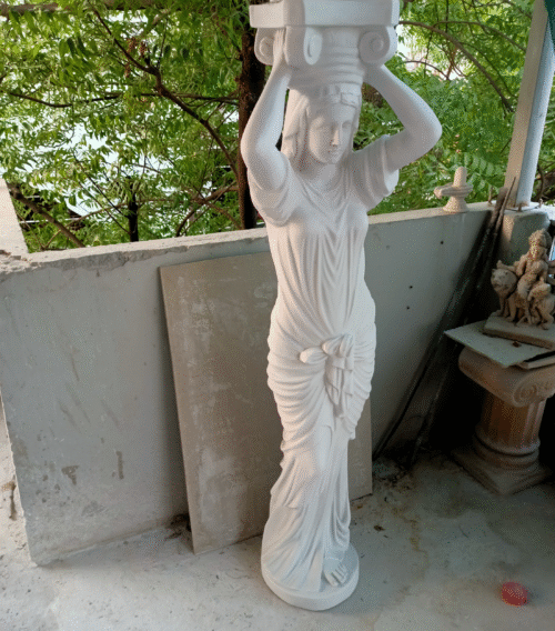 Gazebo Lady - Image 4