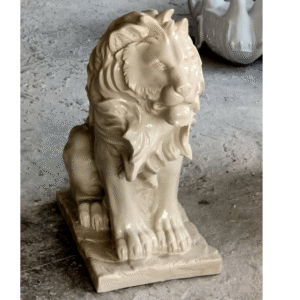 Big Sitting Lion (Ivory)